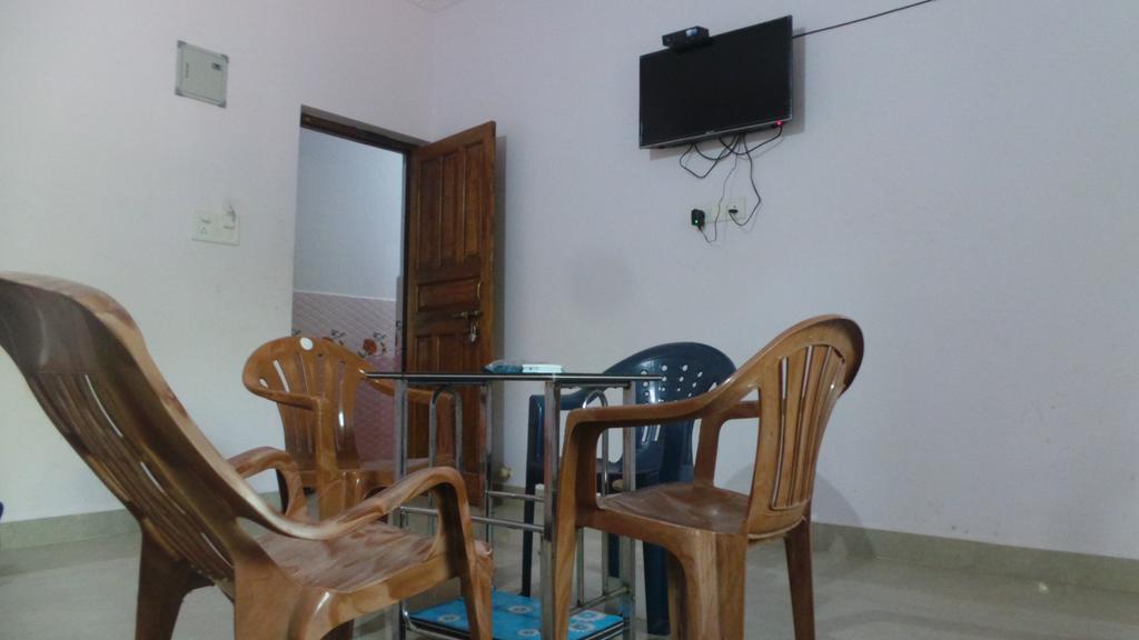 J.S Holiday Guest House Calangute Exterior photo